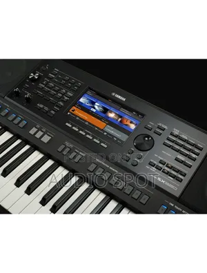 Yamaha Psr-sx920 Arranger Workstation With 61 Keys