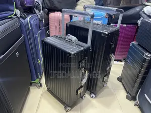 Set of Quality Aluminium Frame Wide Pole Travel Luggage