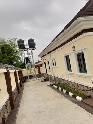 3bdrm Bungalow in Gwarinpa for rent