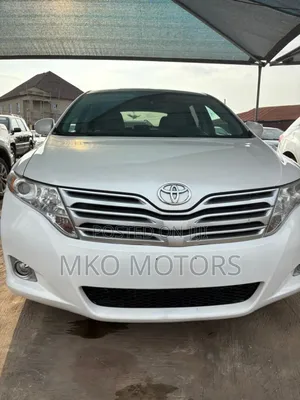 Toyota Venza AWD 2010 White