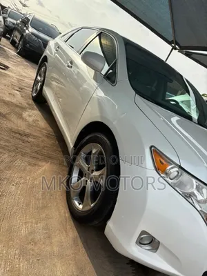 Toyota Venza AWD 2010 White