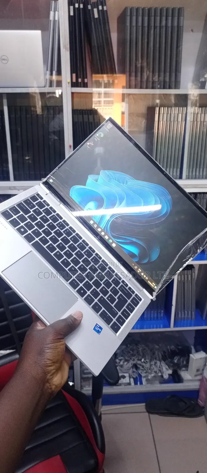Laptop HP EliteBook 1040 G8 32GB Intel Core I7 SSD 32GB