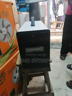 1500w Solar Generator With 300w Panel