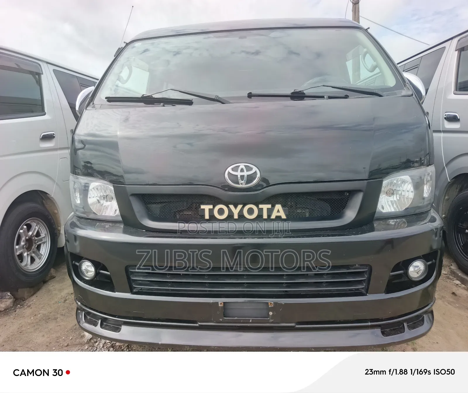 Toyota HiAce 2015 Black