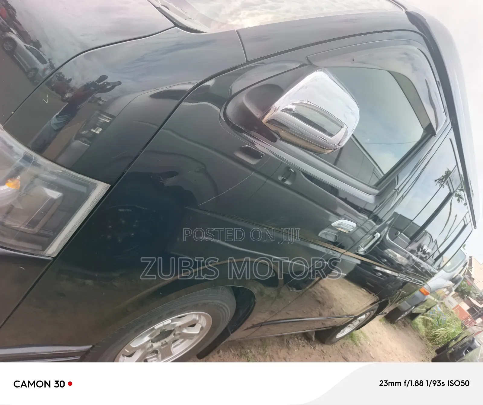 Toyota HiAce 2015 Black