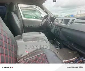 Toyota HiAce 2015 Black