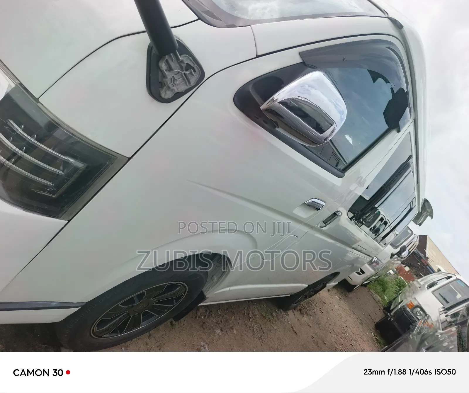 Toyota HiAce 2015 White