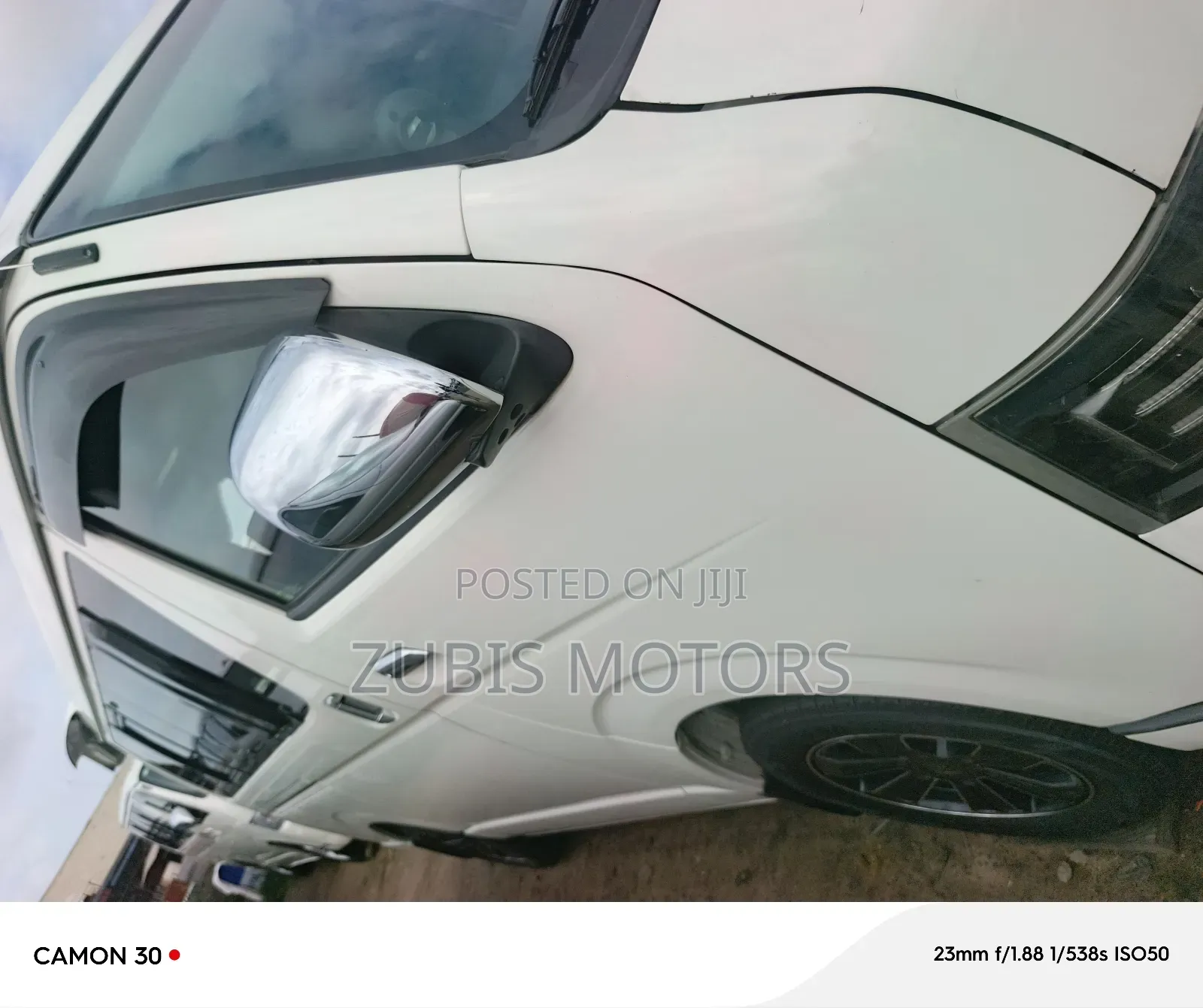 Toyota HiAce 2015 White