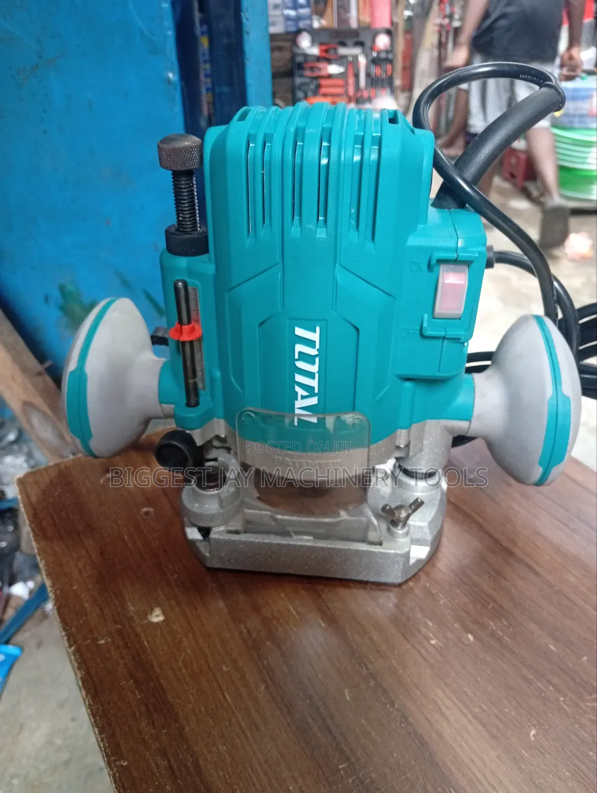 Router Machine 1200w Total