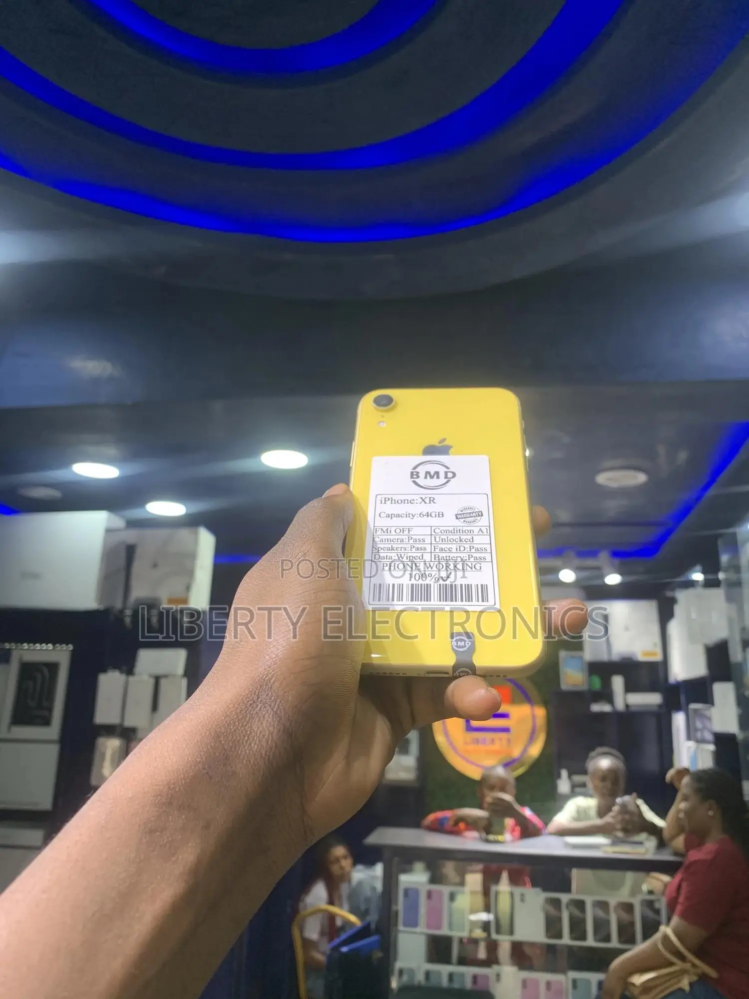 Apple iPhone XR 64 GB Yellow