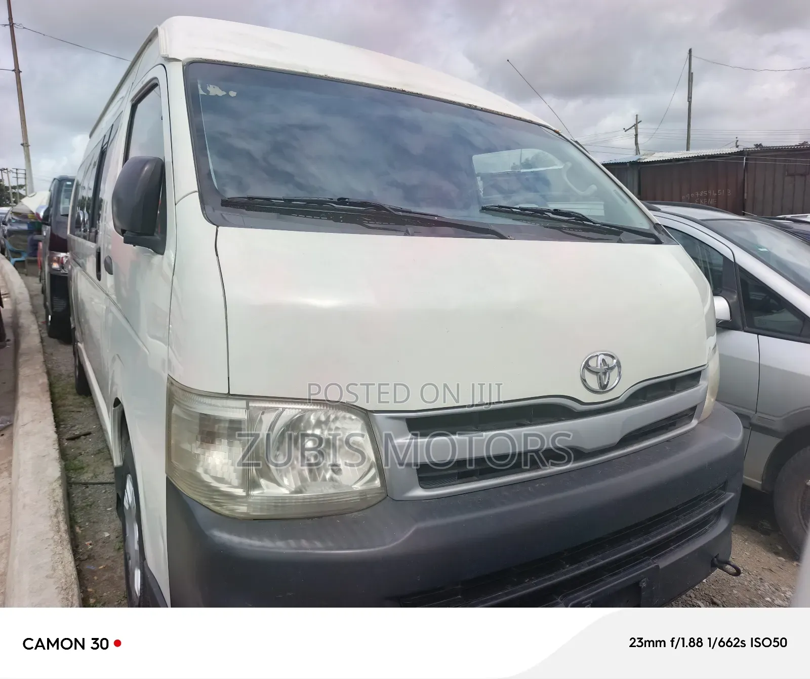 Toyota HiAce 2012 White
