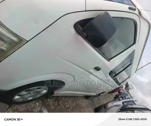 Toyota HiAce 2012 White