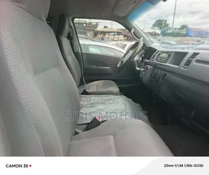 Toyota HiAce 2012 White