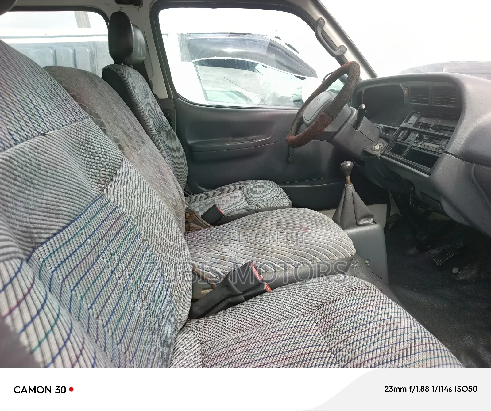 Toyota HiAce 2000 White