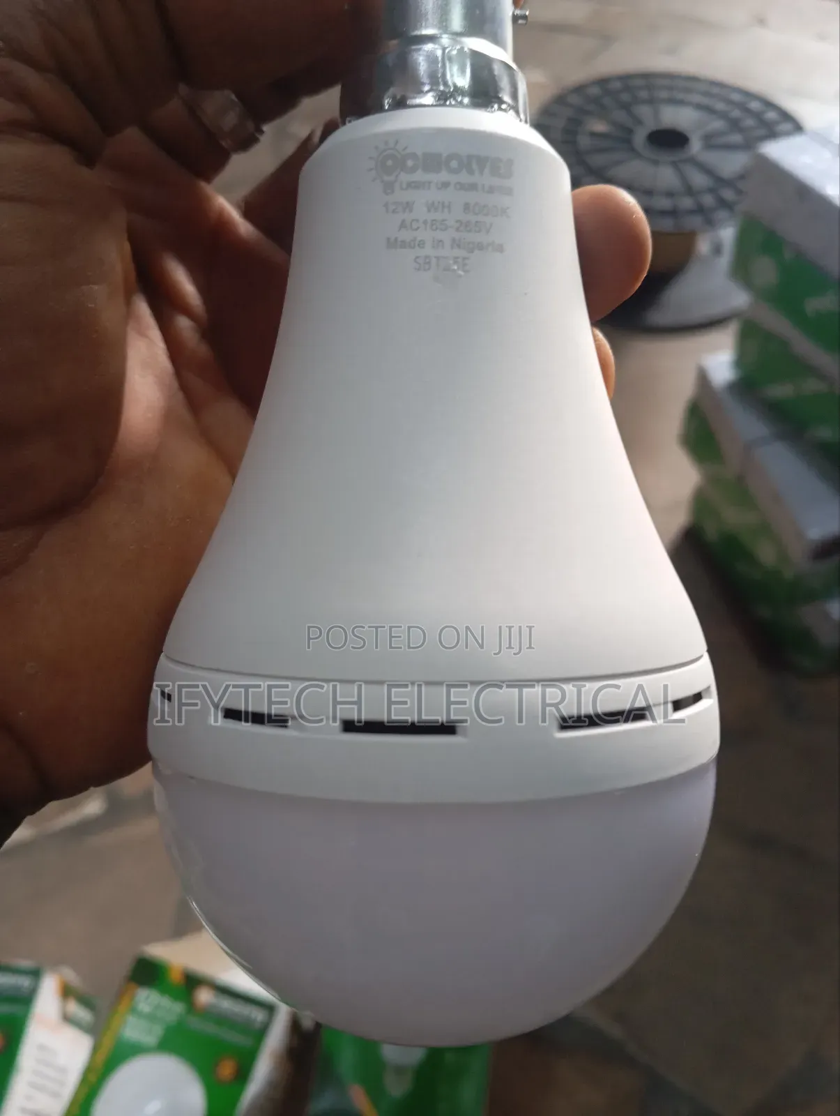 Rechargeable Bulb
