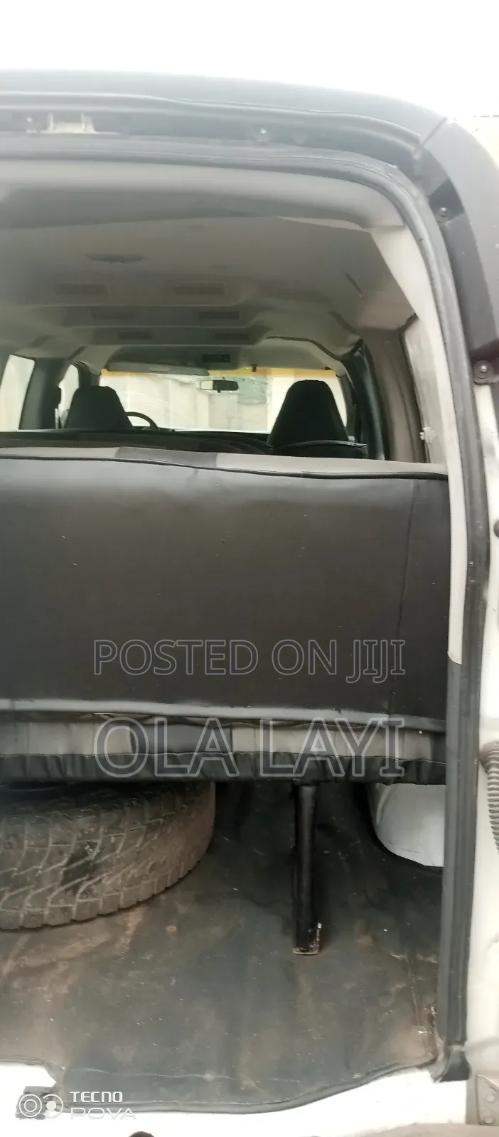 Chevrolet Shcool Bus 2004 White