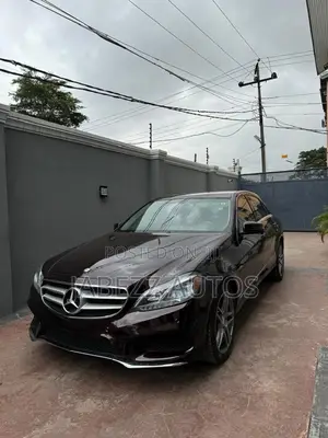 Mercedes-Benz E200 2013 Brown