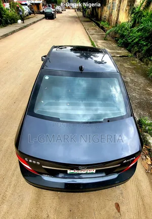 Mercedes-Benz C300 Luxury 4Matic Sedan AWD (3.0L 6cyl 7A) 2012 Gray
