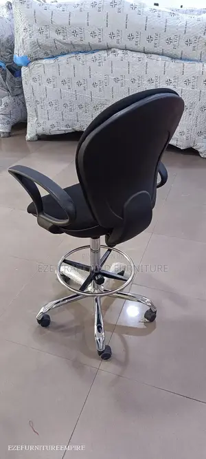 Cashier Chair