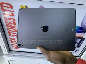 Apple iPad Air (2022) 64 GB Gray