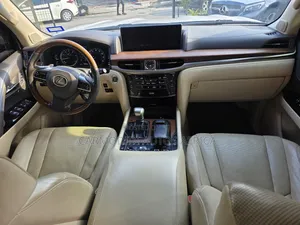 Lexus LX 2016 White