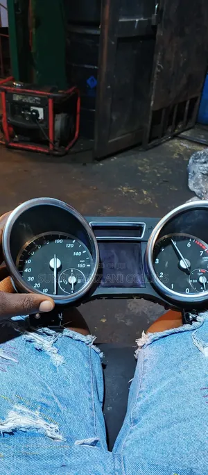 Speed Clock Ml 350,Gl 450, 4matic 2012-2015