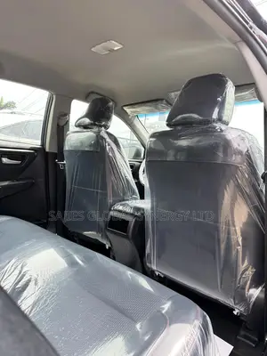 Toyota Camry SE 4dr Sedan (2.5L 4cyl 6A) 2017