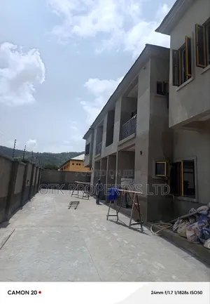 2bdrm Block of Flats in Fo1, Kubwa for rent