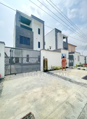 5bdrm Duplex in Ajah Abraham for sale