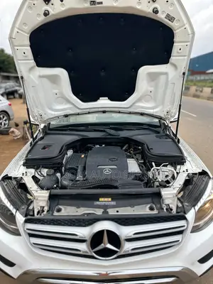 Mercedes-Benz GLC-Class 2017 White