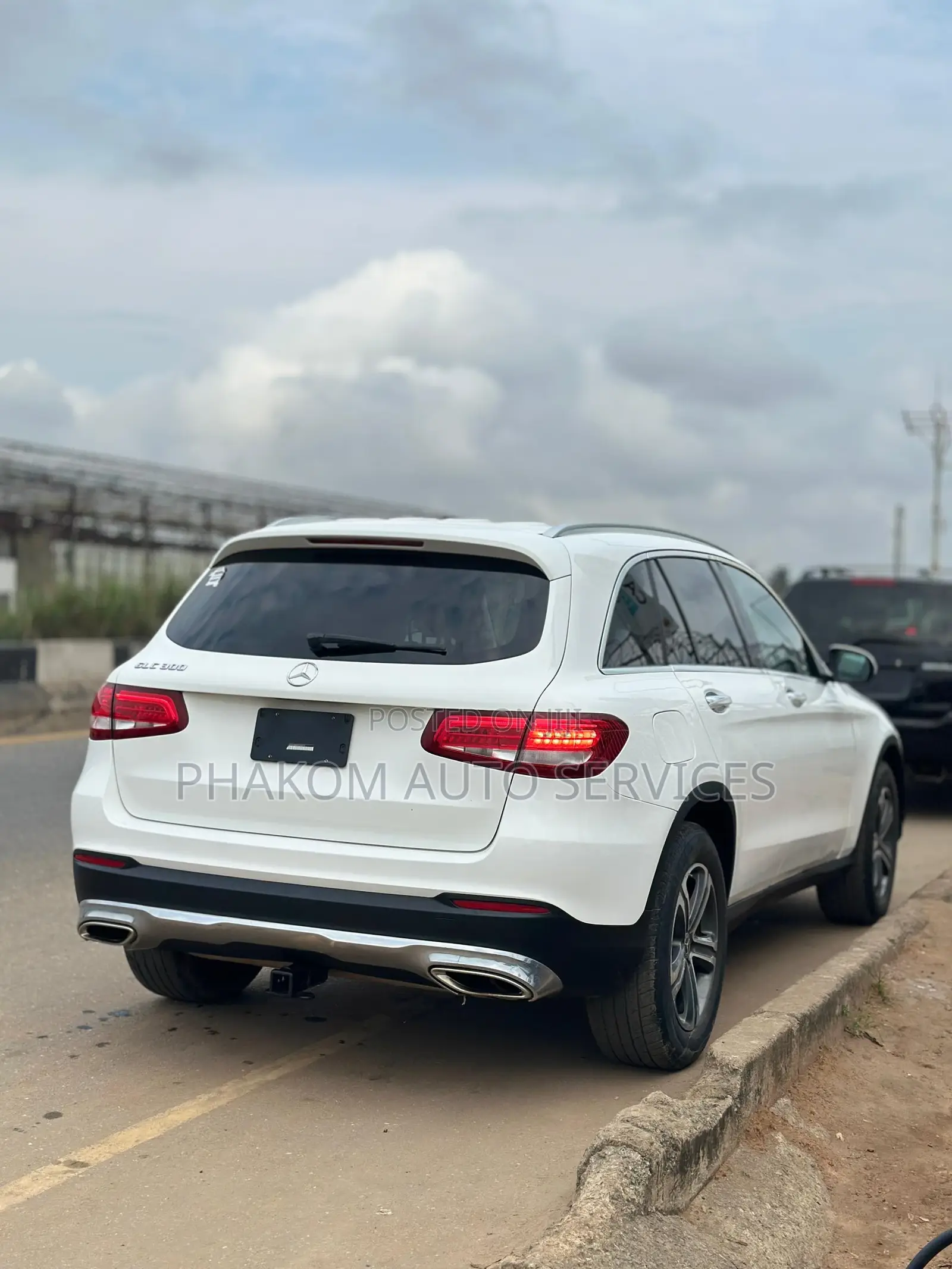 Mercedes-Benz GLC-Class 2017 White