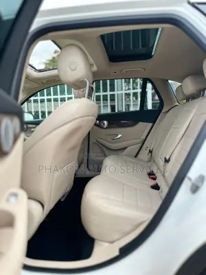 Mercedes-Benz GLC-Class 2017 White