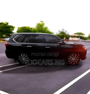 New Lexus LX 570 (5 seats) AWD 2021 Black
