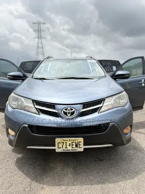 Toyota RAV4 XLE 4dr SUV (2.5L 4cyl 6A) 2014 Blue