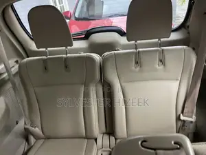 Toyota Highlander 2011 Gold