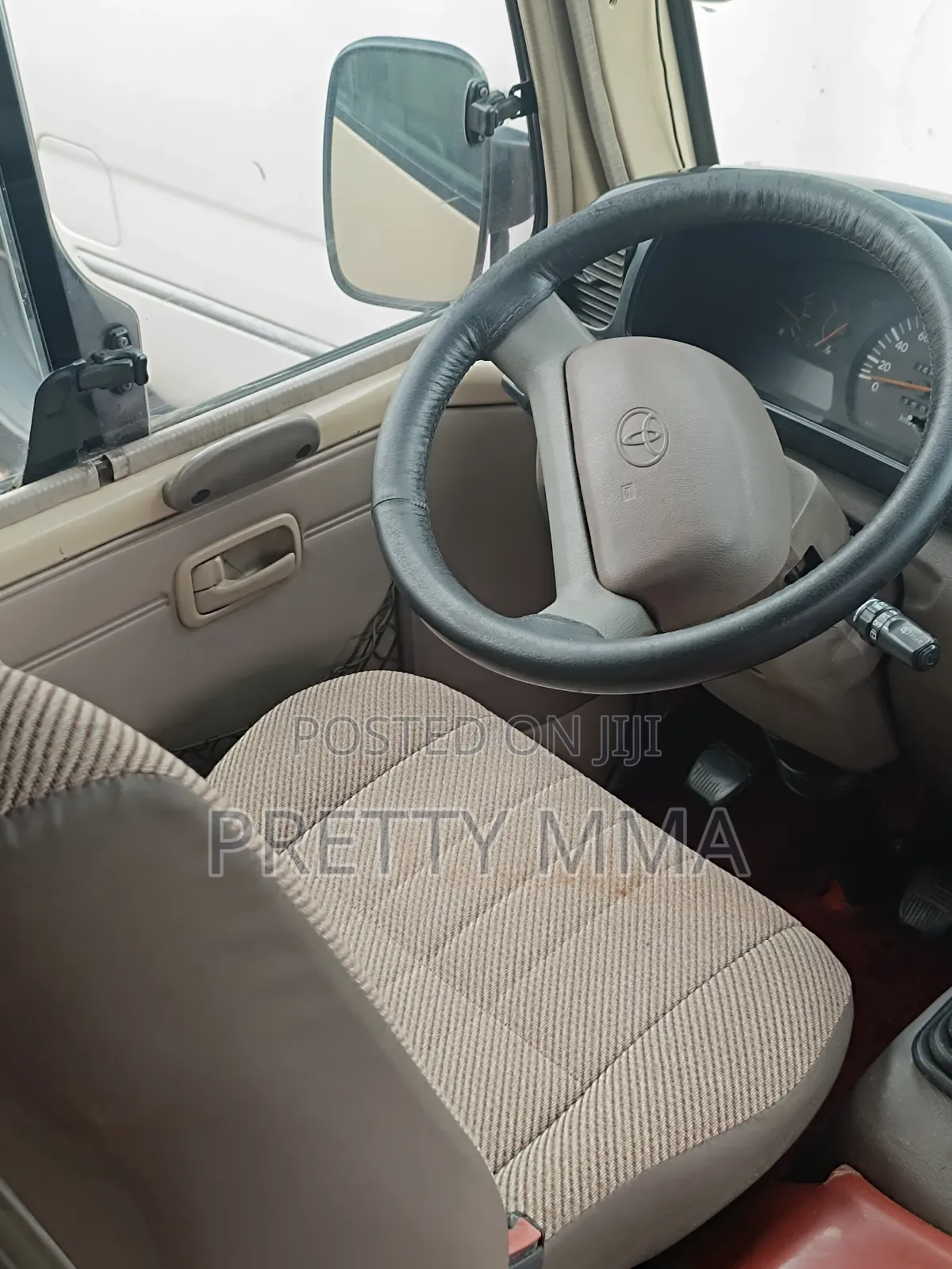 Toyota Coaster 2015 Beige