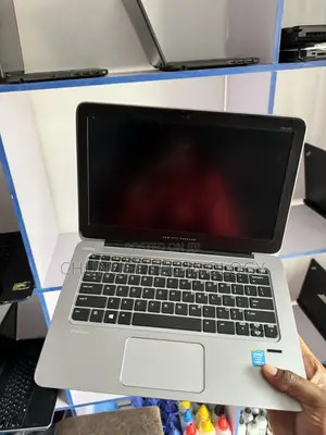 Laptop HP EliteBook 1030 G1 8GB Intel Core i5 SSD 256GB