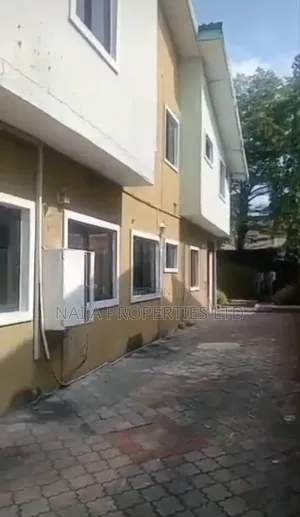 4bdrm Duplex in Mobolaji Johnson, Lekki Phase 1 for sale