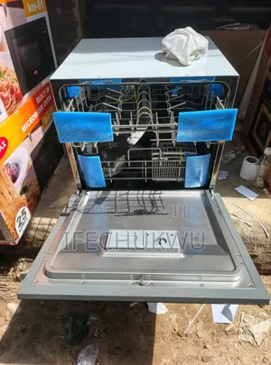 Bosch Mirror Face Inbuilt Inverter Dishwasher Automatic Control Etc.