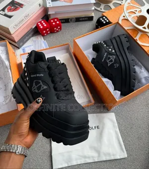 New Naked Wolfe Top Quality Sneakers
