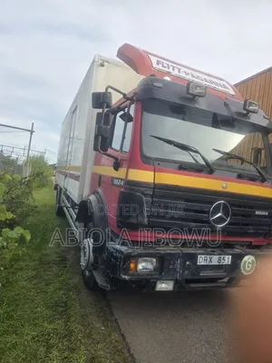 Mercedes Benz 1824
