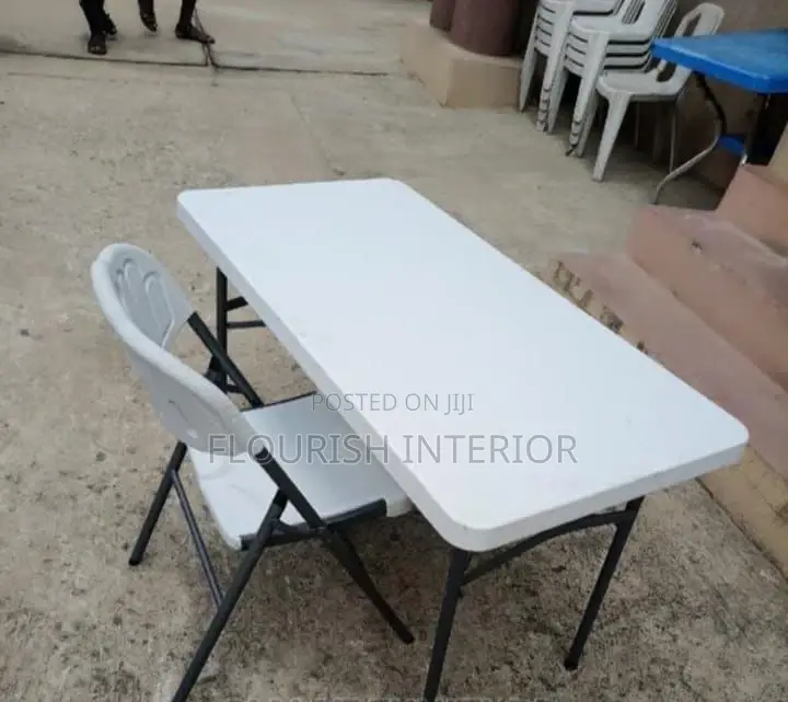 Quality Imported Strong Outdoor Plastic Folding Table 4ft