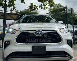 Toyota Highlander Platinum AWD 2024 White
