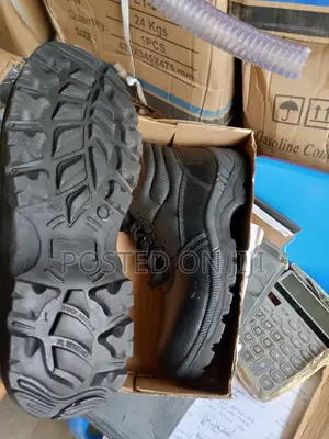 Safety Boot Julius Berger, Safety Boy