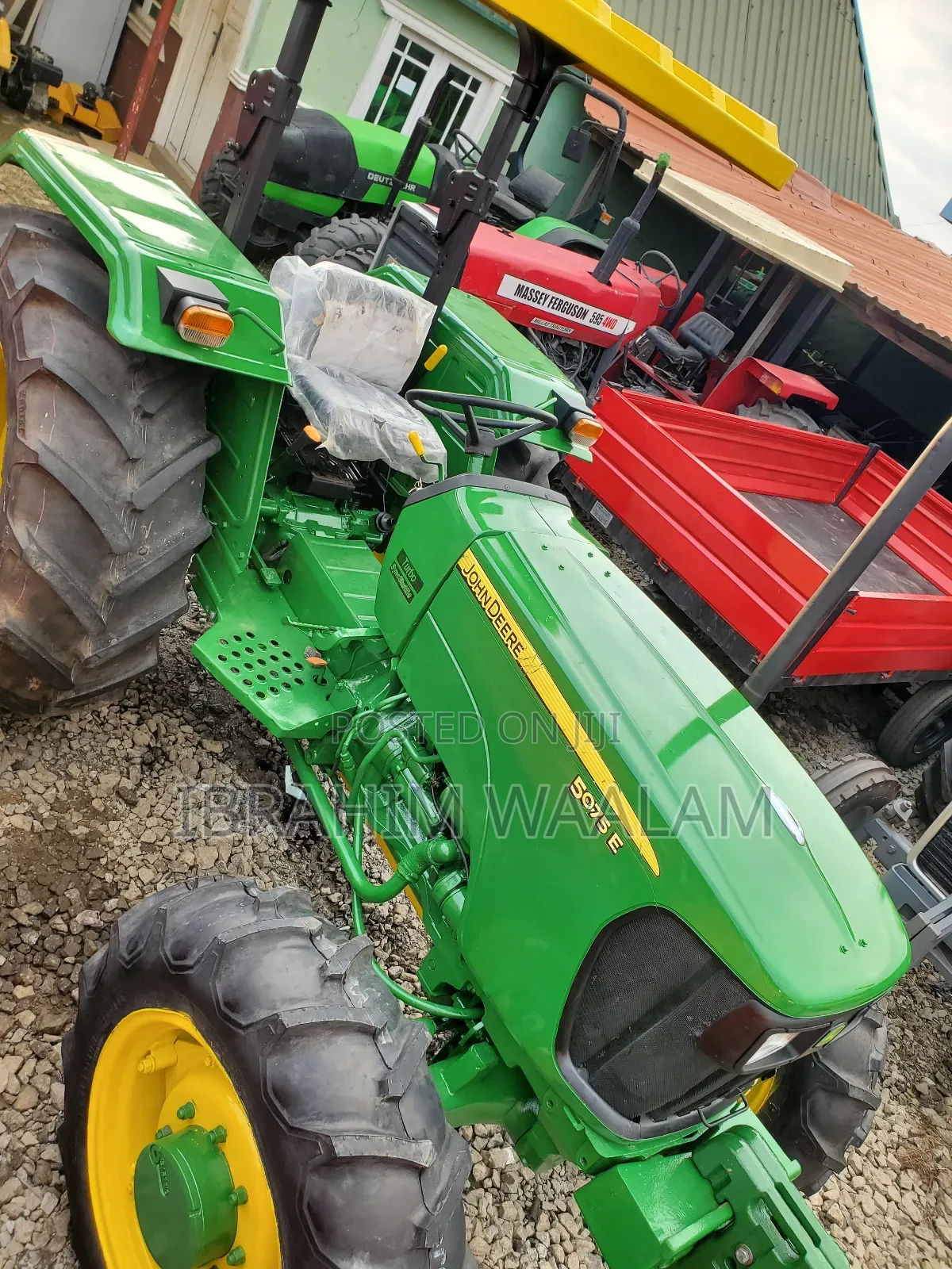 John Deere 5075 E