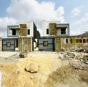 4bdrm Duplex in Agege Lagos for sale