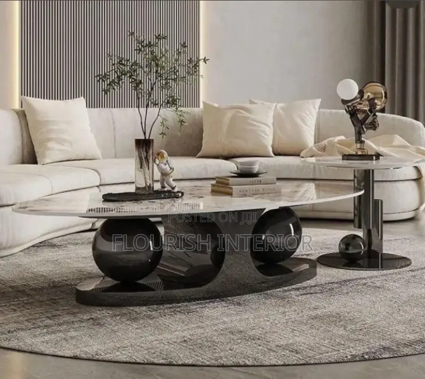 Luxury Imported Quality Marble Center Table With Side Stools