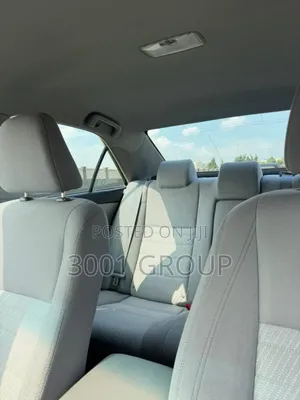 Toyota Camry LE 4dr Sedan (2.5L 4cyl 6A) 2015 White