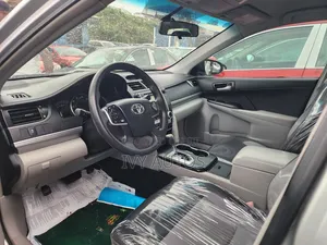 Toyota Camry LE 4dr Sedan (2.5L 4cyl 6A) 2013 Silver