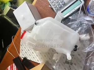 Range Rover Land Rover Lr3 Coolant Recovery Reservoir Tank 2005-2009